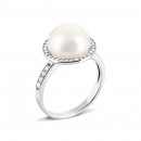 Серебряное кольцо с жемчугом и фианитами (1795/1р-PWT)