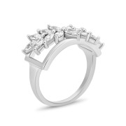 Серебряное кольцо с фианитами (SR38421)