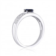 Серебряное кольцо с сапфиром и фианитами (NA435-R/13/8765)