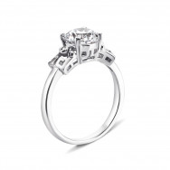 Серебряное кольцо с фианитами (1RI59071-R)